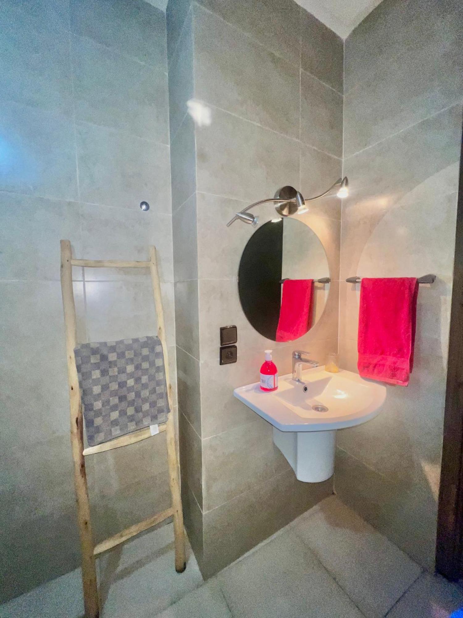 Bel Appartement Nour 5 มาร์ราเกช ภายนอก รูปภาพ